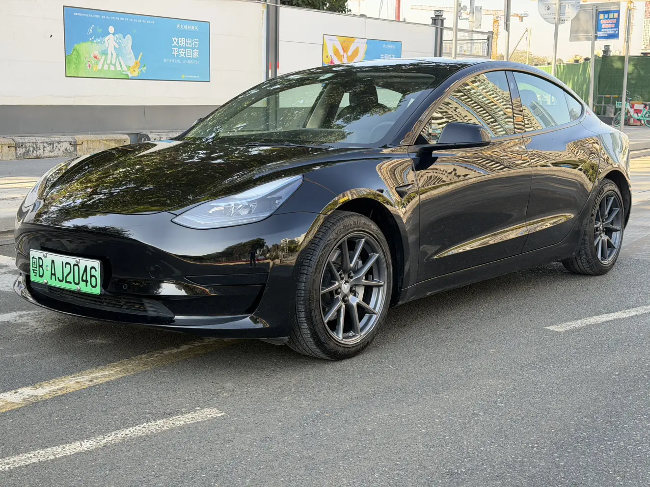 Tesla Model 3  из Китая