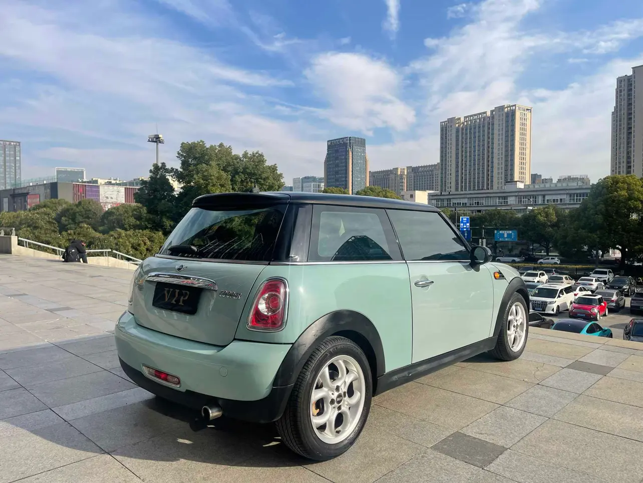 MINI 