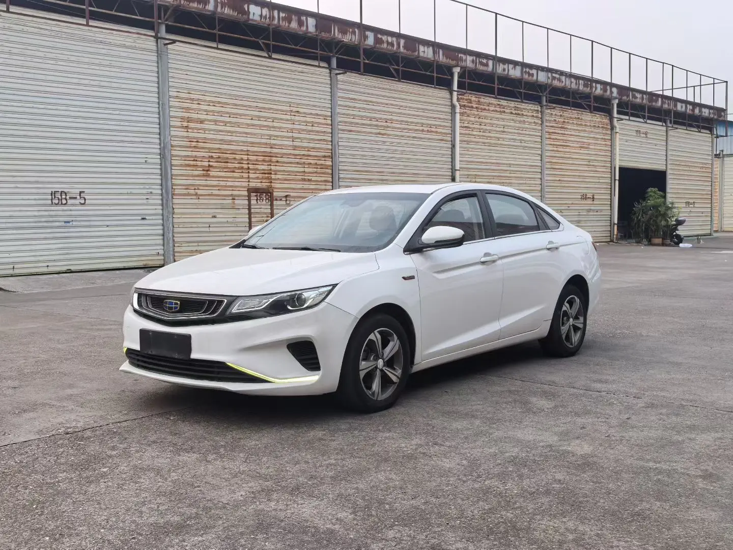 Geely Emgrand GL  из Китая