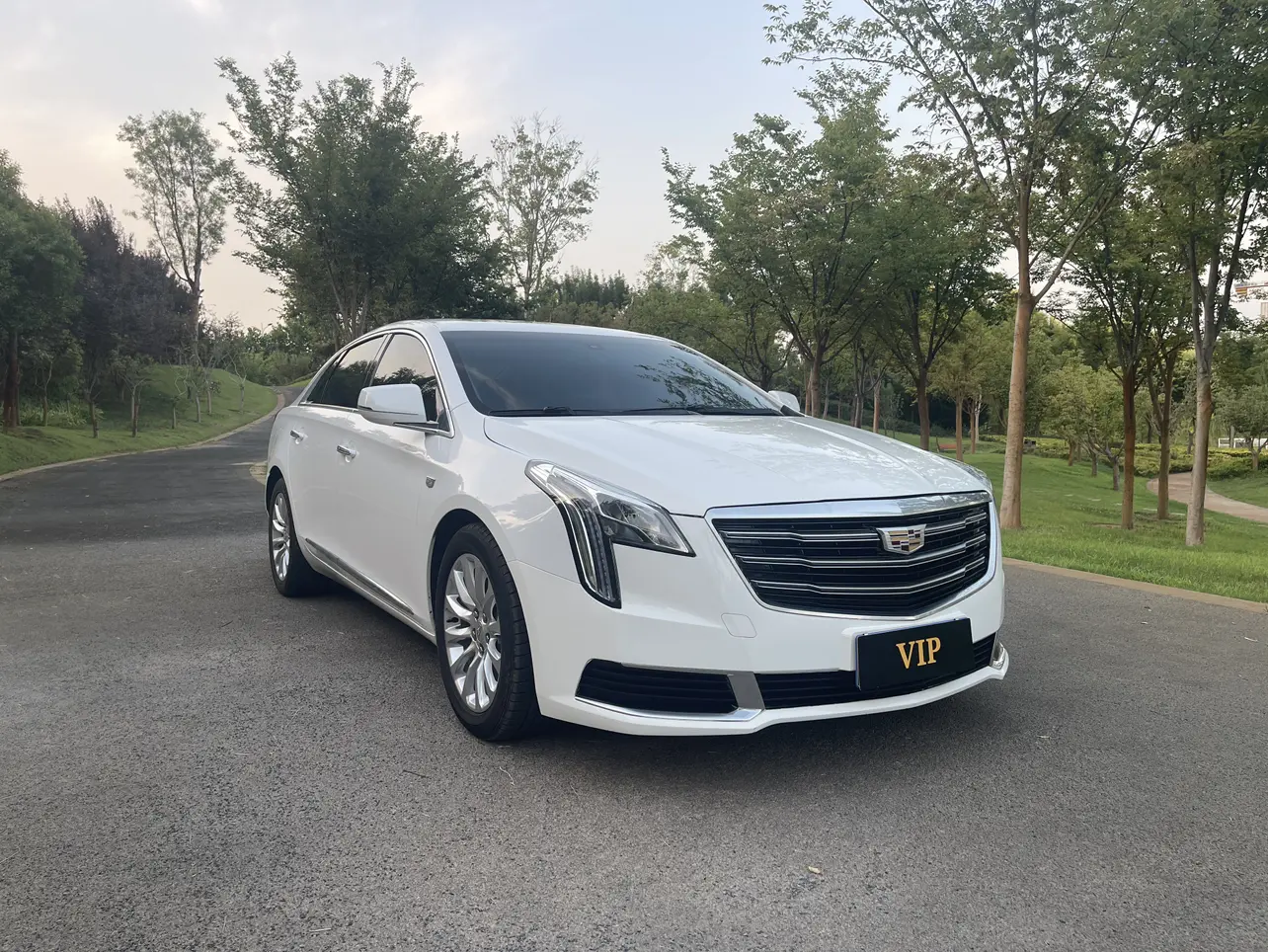 Cadillac XTS  из Китая