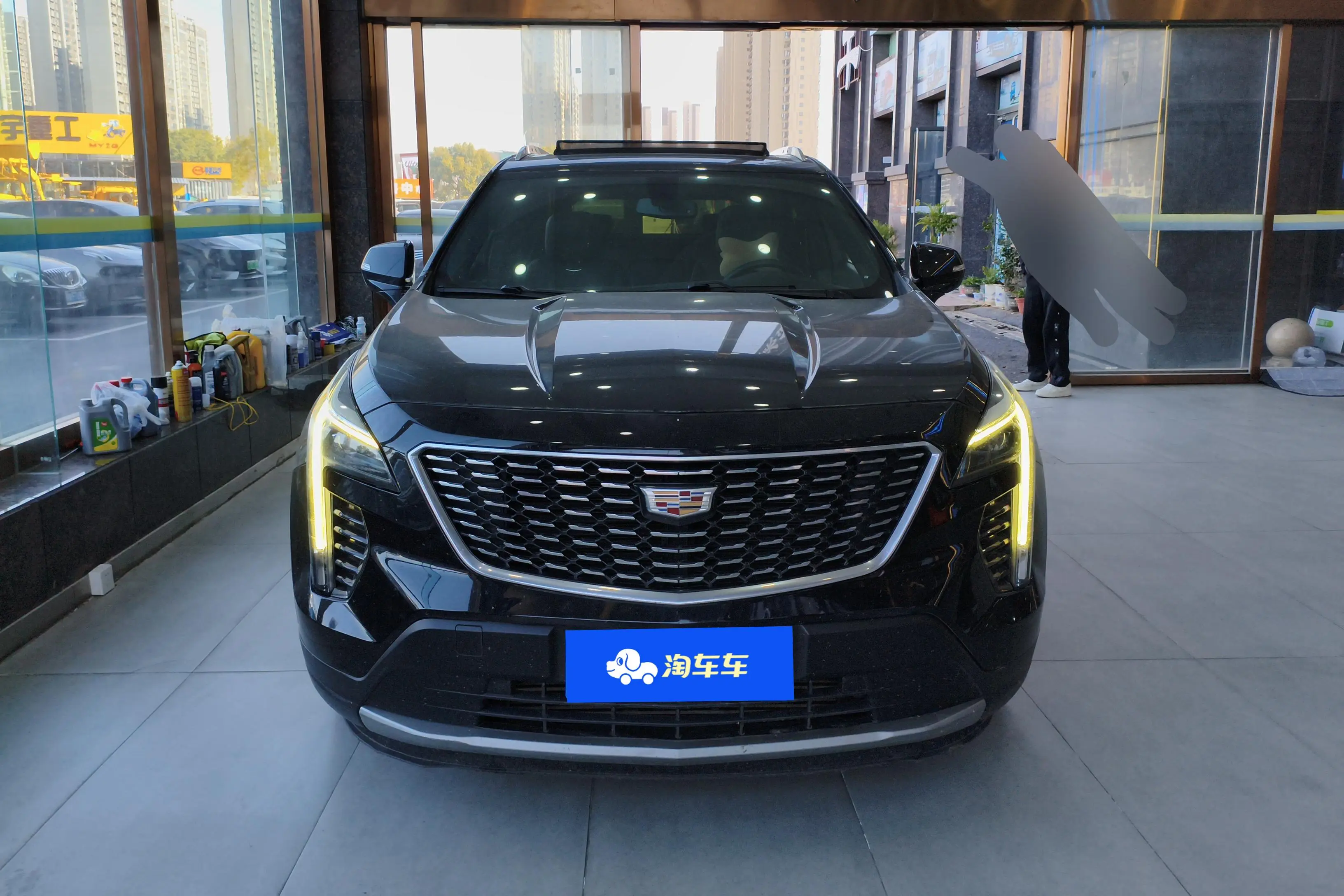 Cadillac XT4  из Китая