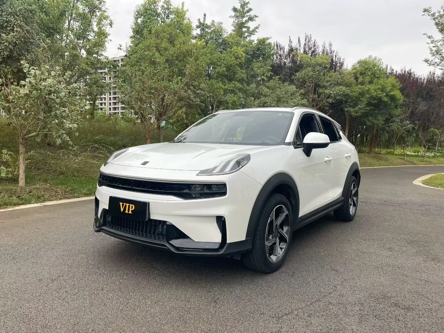 Lynk & Co 06
