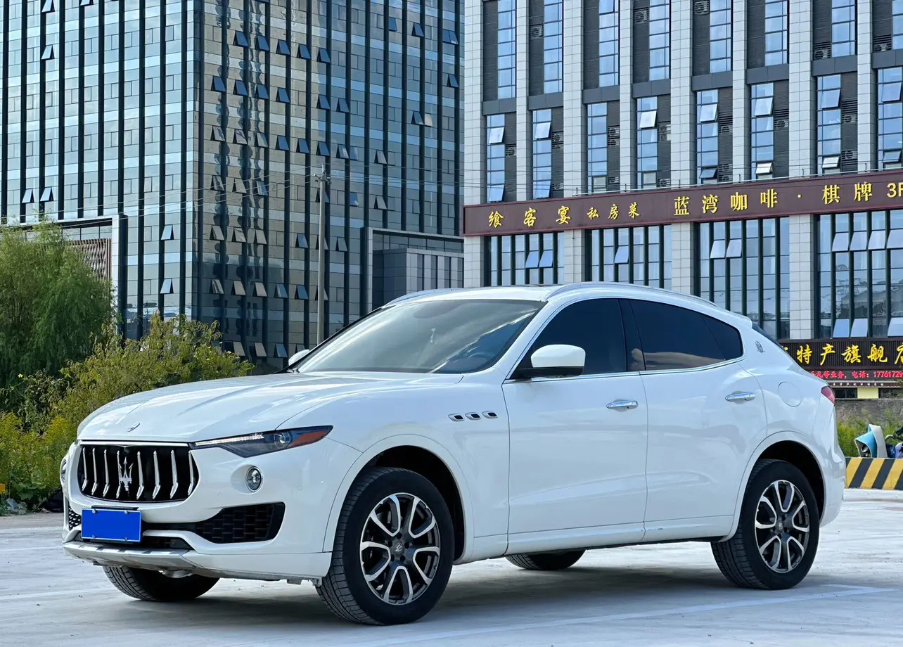 Maserati Levante  из Китая