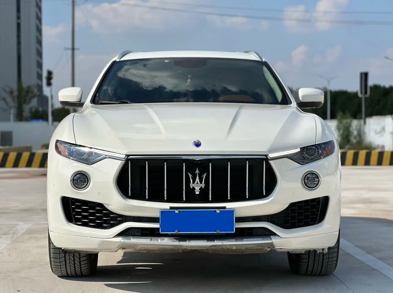 Maserati Levante  из Китая