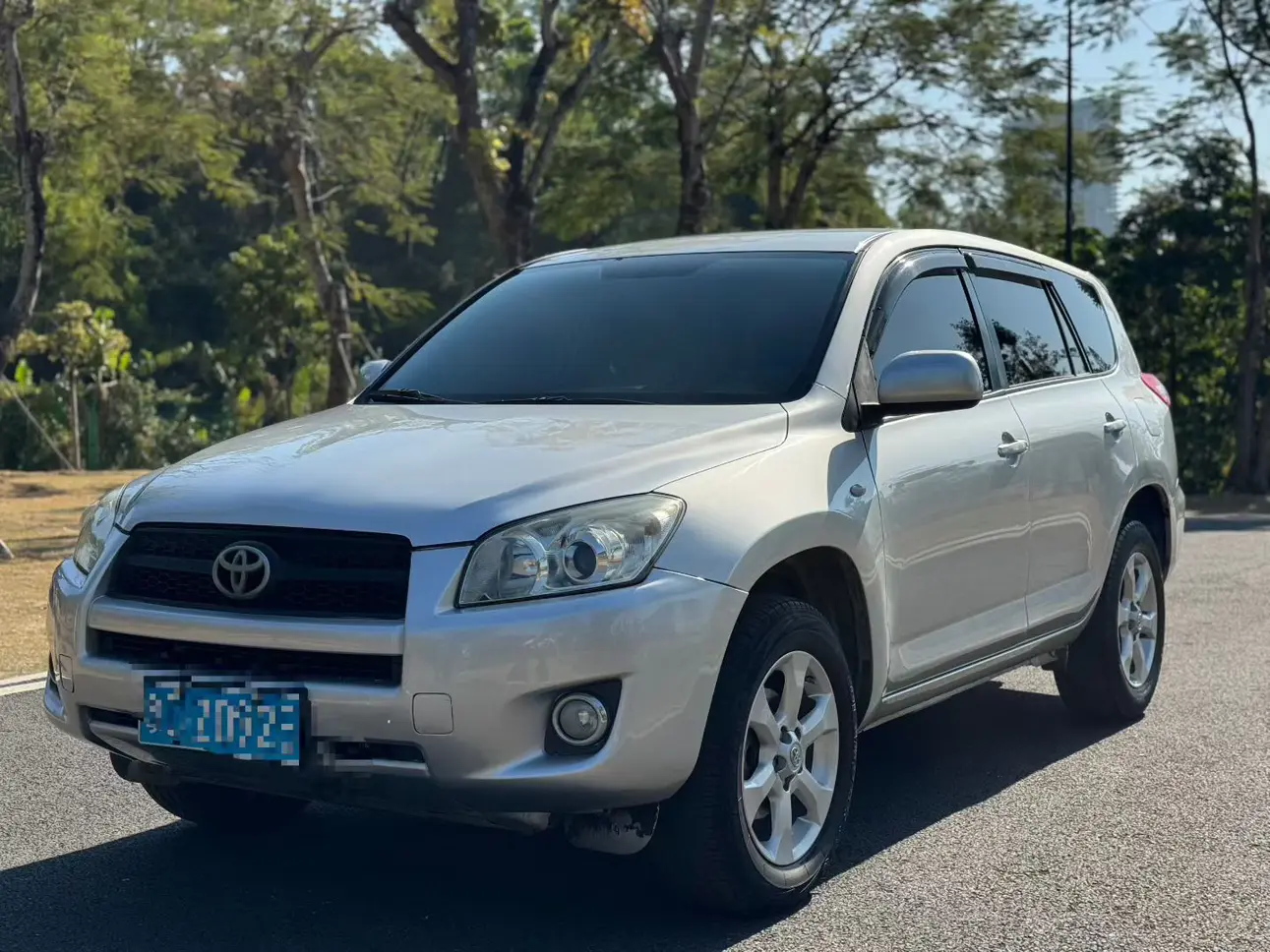 Toyota RAV4  из Китая