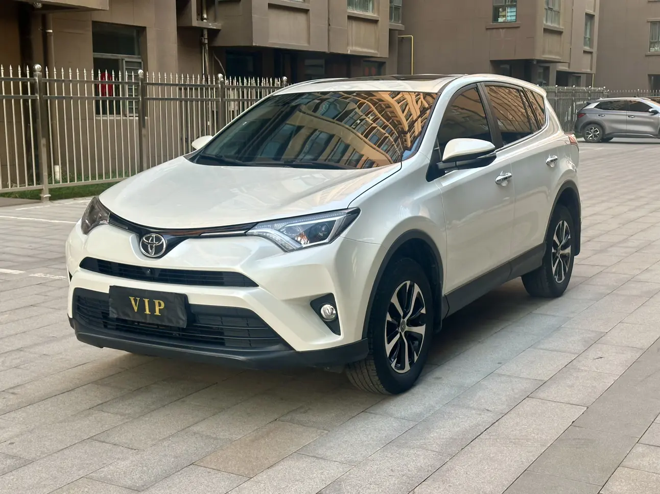 Toyota RAV4  из Китая