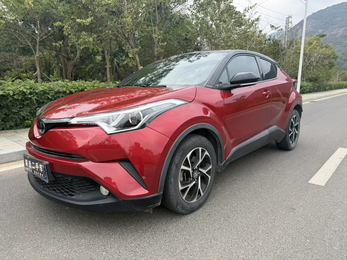 Toyota C-HR  из Китая