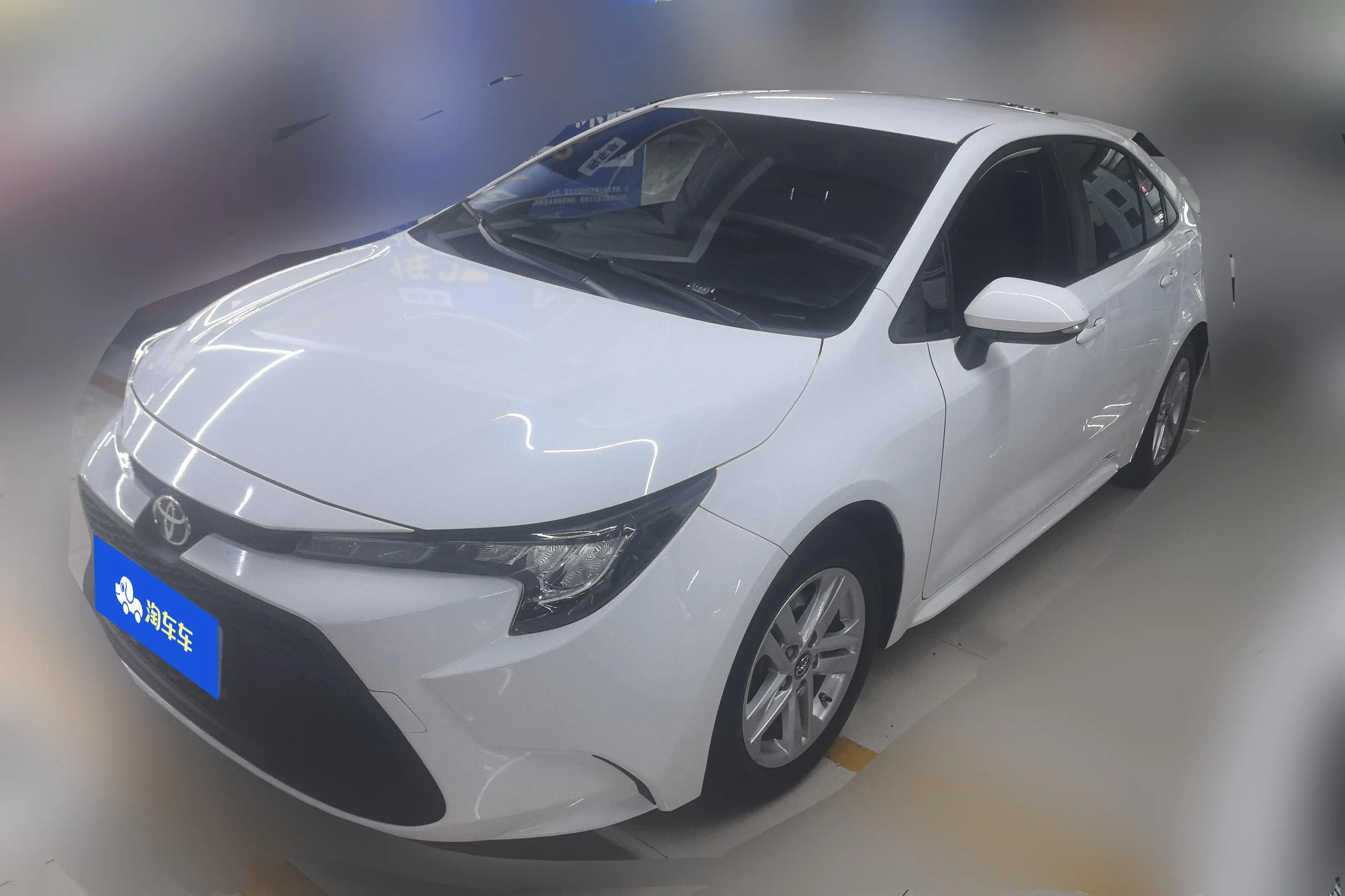 Toyota Levin (Lei Ling)  из Китая