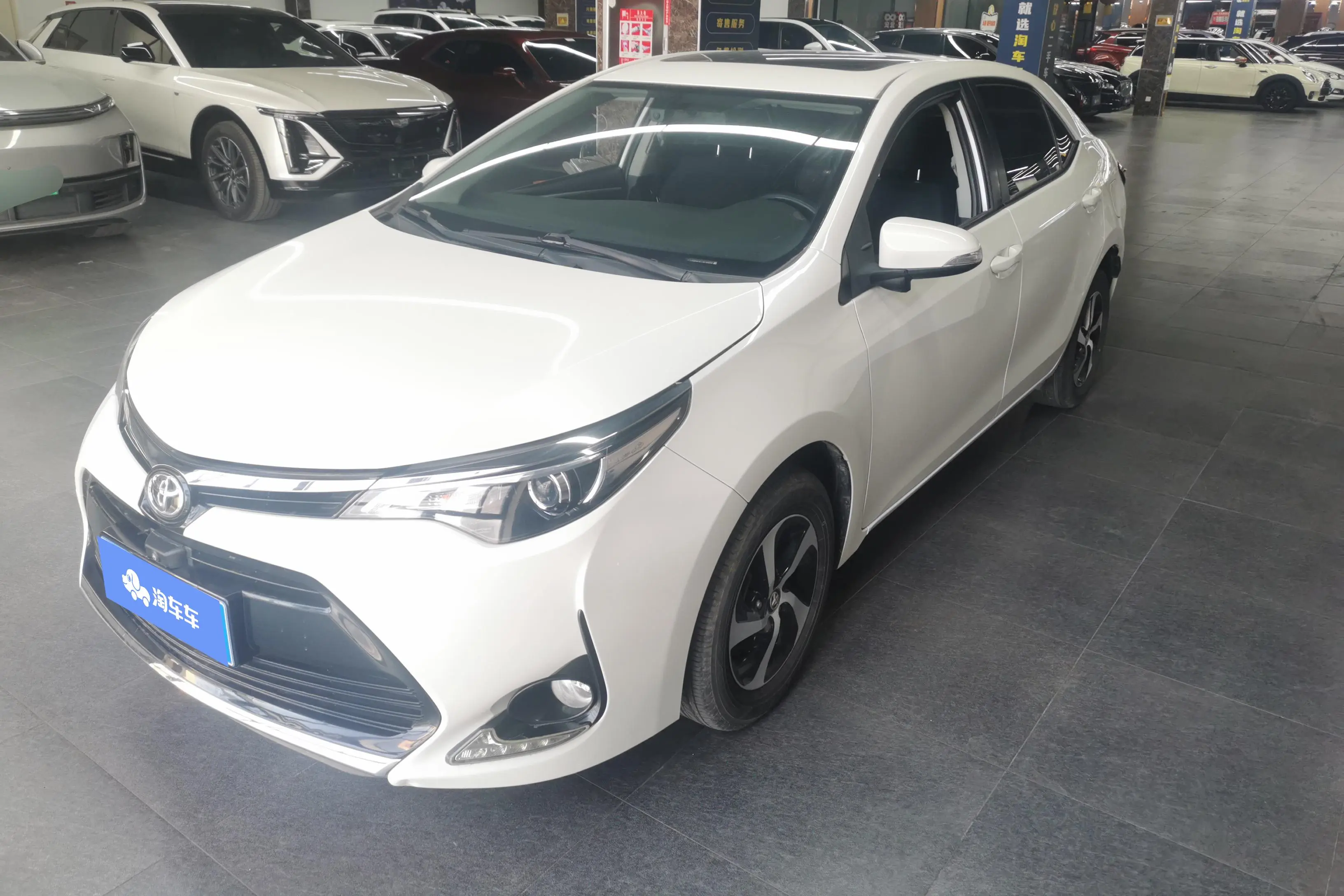 Toyota Levin (Lei Ling)  из Китая