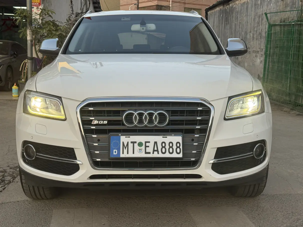 Audi Q5  из Китая