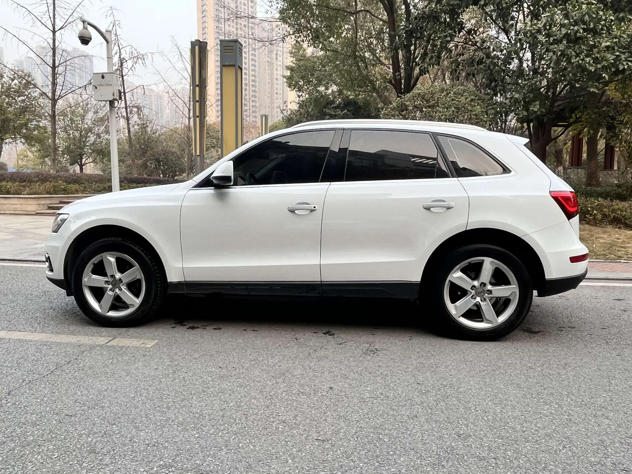 Audi Q5  из Китая