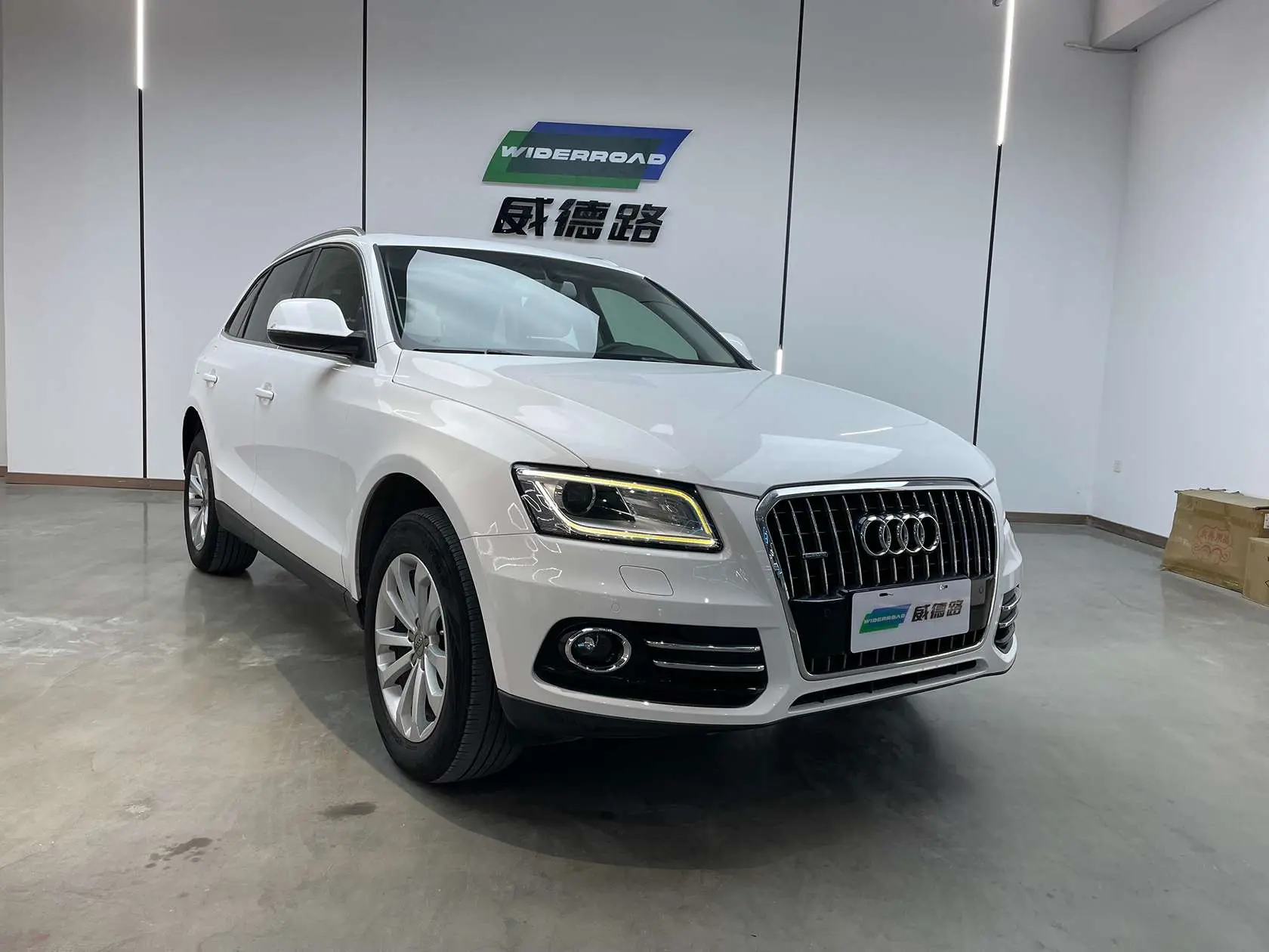 Audi Q5  из Китая