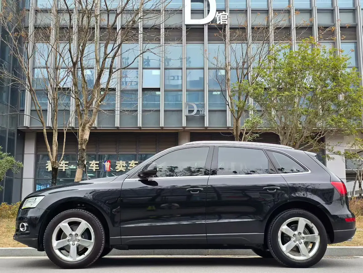 Audi Q5  из Китая