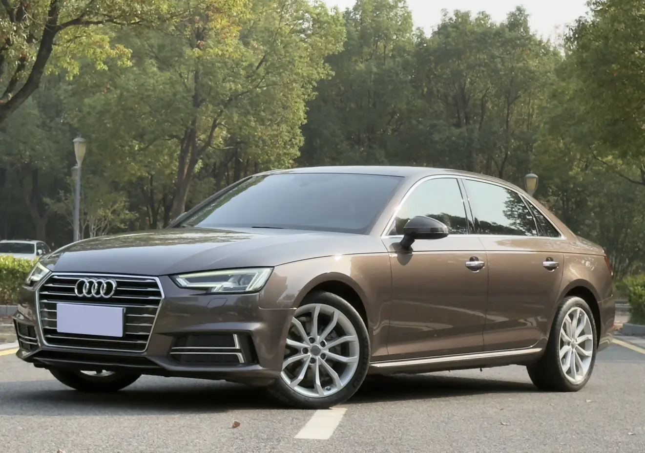 Audi A4L  из Китая