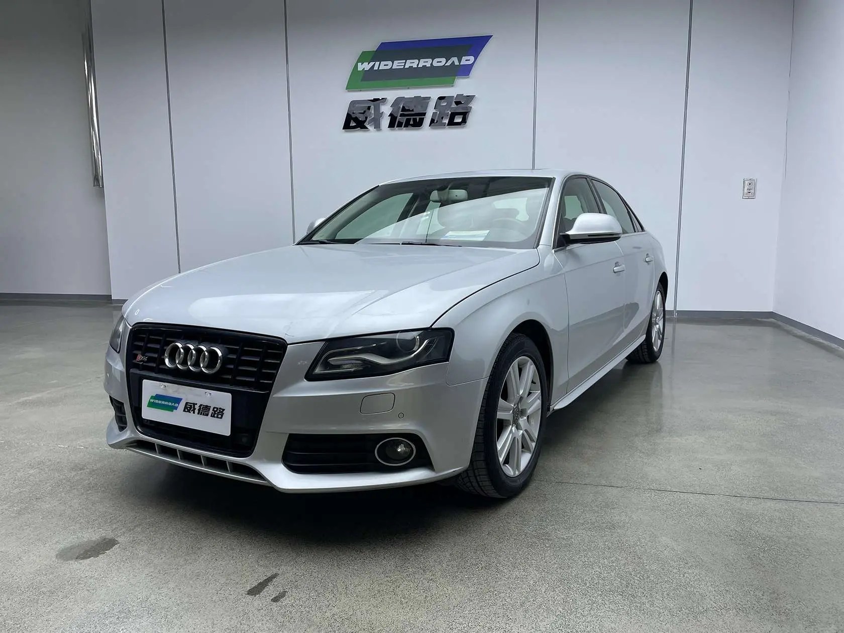 Audi A4L  из Китая