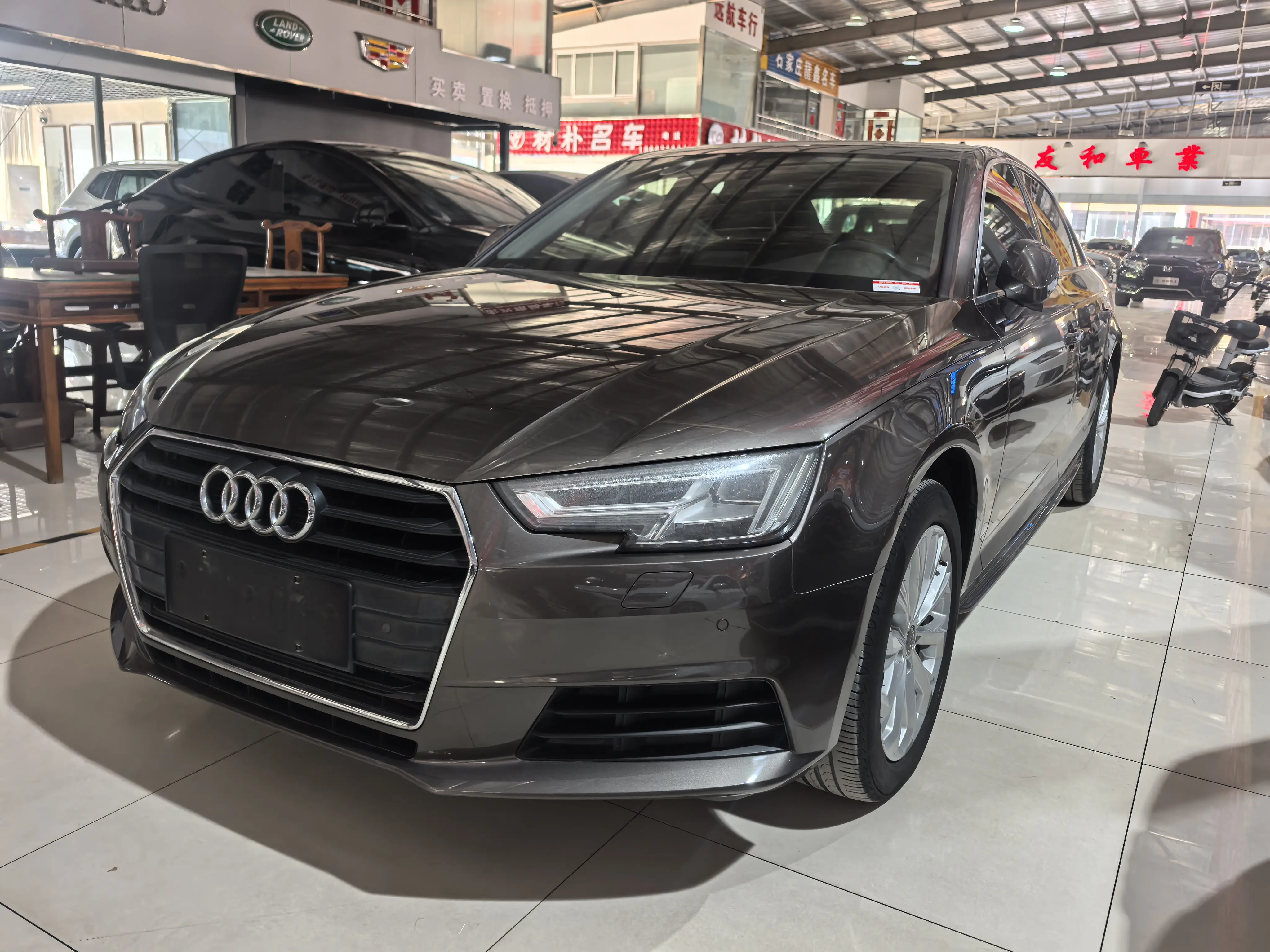 Audi A4L  из Китая