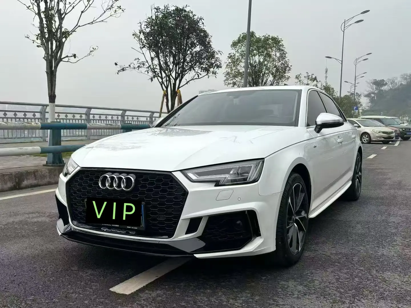 Audi A4L  из Китая