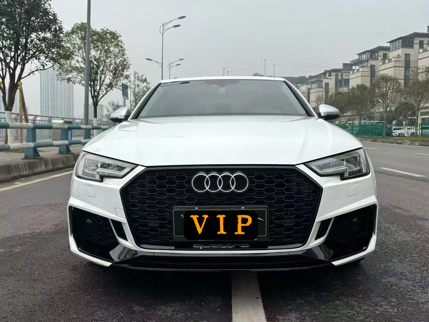 Audi A4L  из Китая