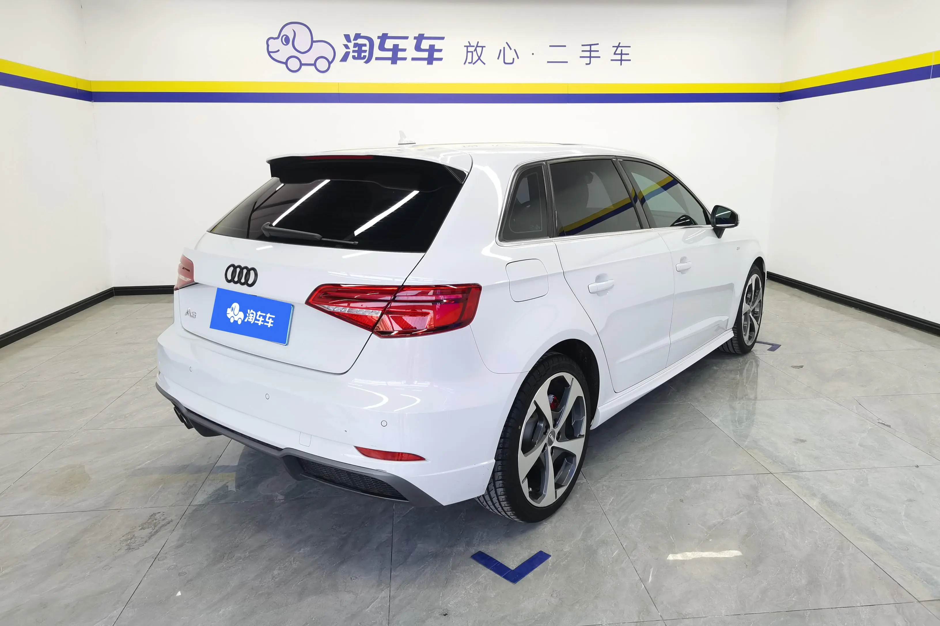 Audi A3  из Китая