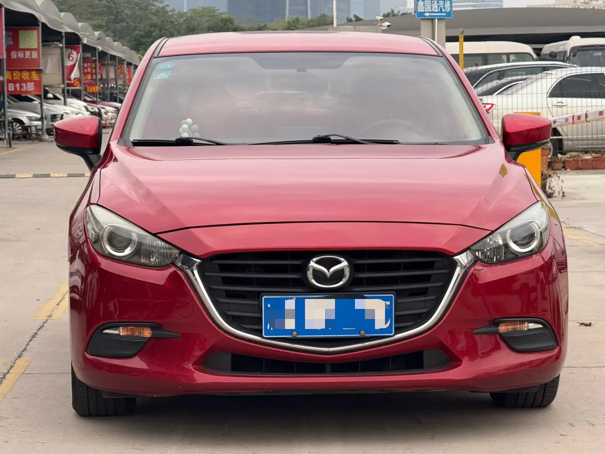 Mazda Axela (Mazda3)  из Китая
