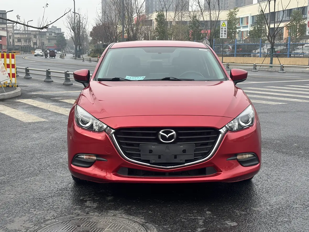 Mazda Axela (Mazda3)  из Китая