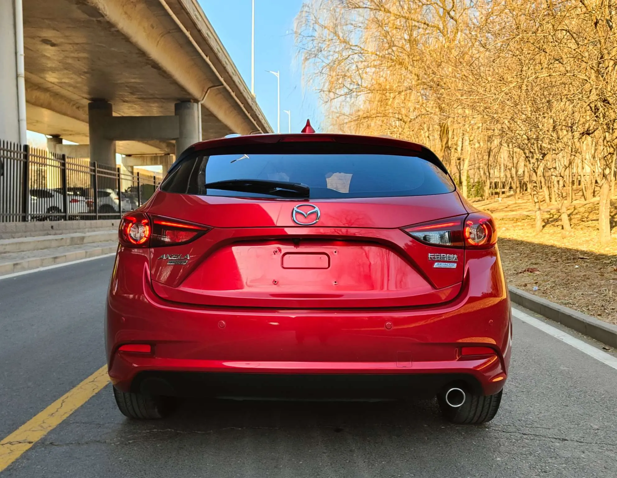 Mazda Axela (Mazda3)  из Китая