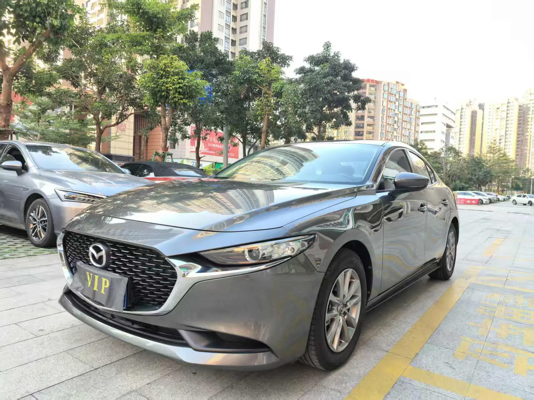 Mazda Axela (Mazda3)  из Китая