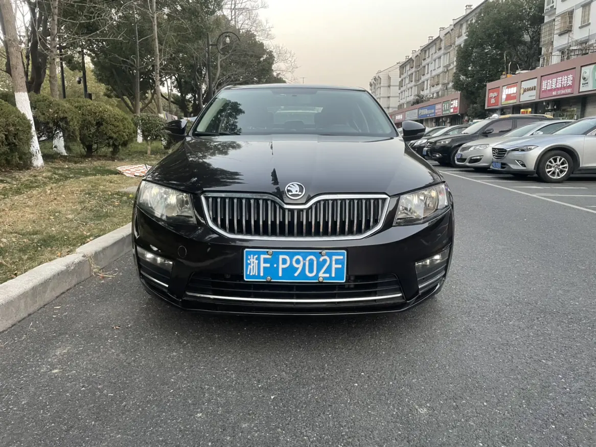 Skoda Octavia  из Китая