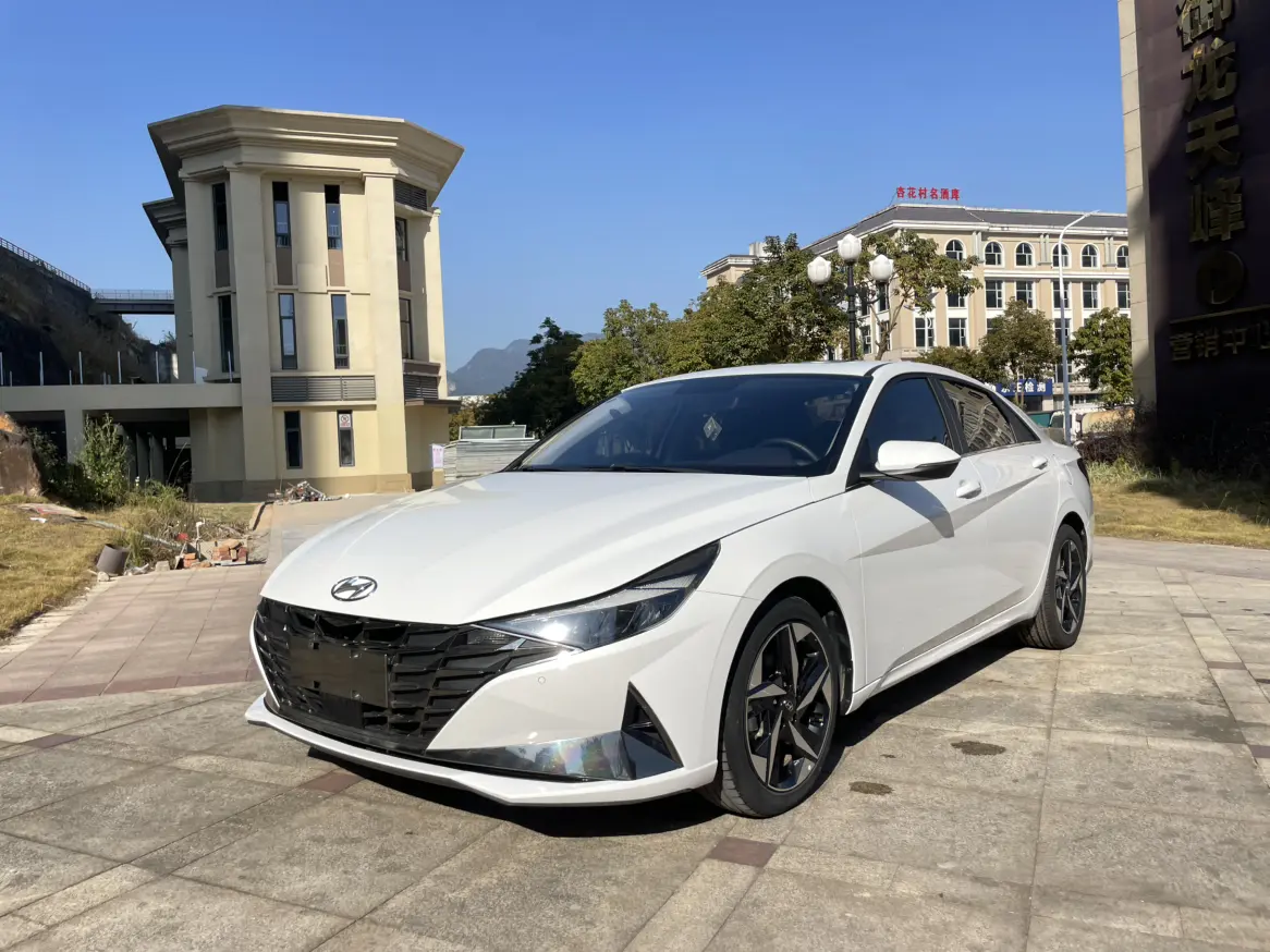 Hyundai Elantra  из Китая