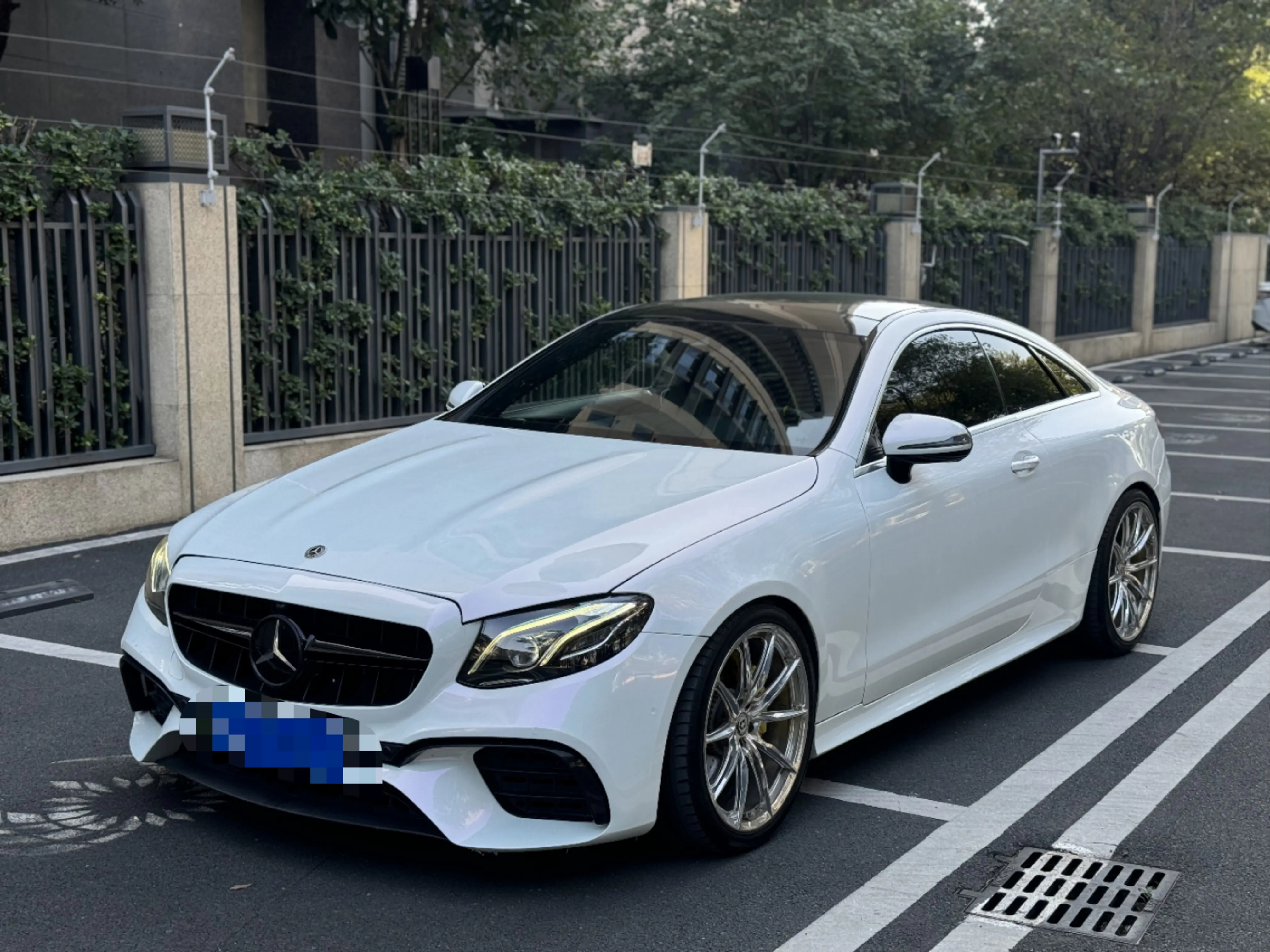 Mercedes-Benz E-Class  из Китая
