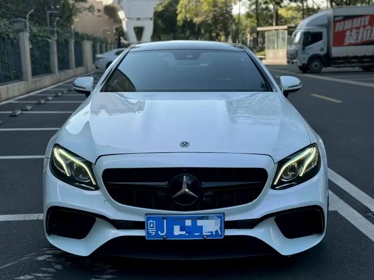 Mercedes-Benz E-Class  из Китая