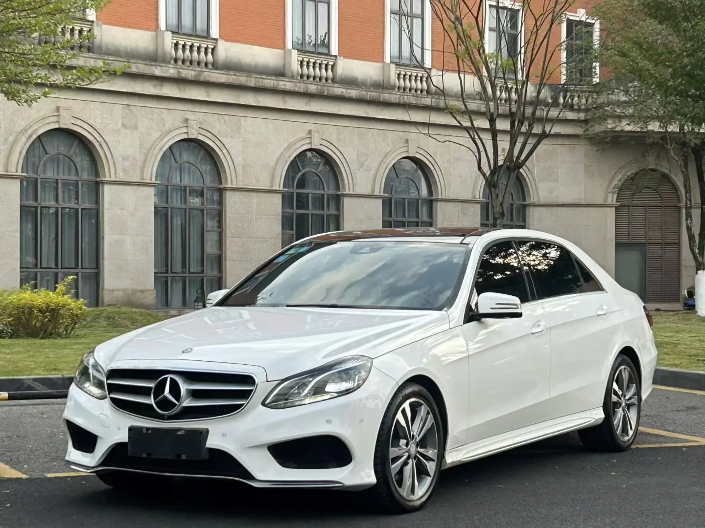 Mercedes-Benz E-Class  из Китая