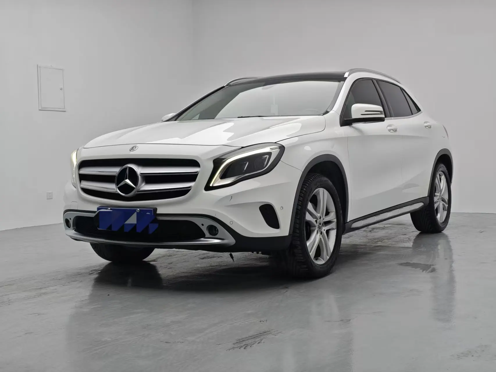 Mercedes-Benz GLA  из Китая