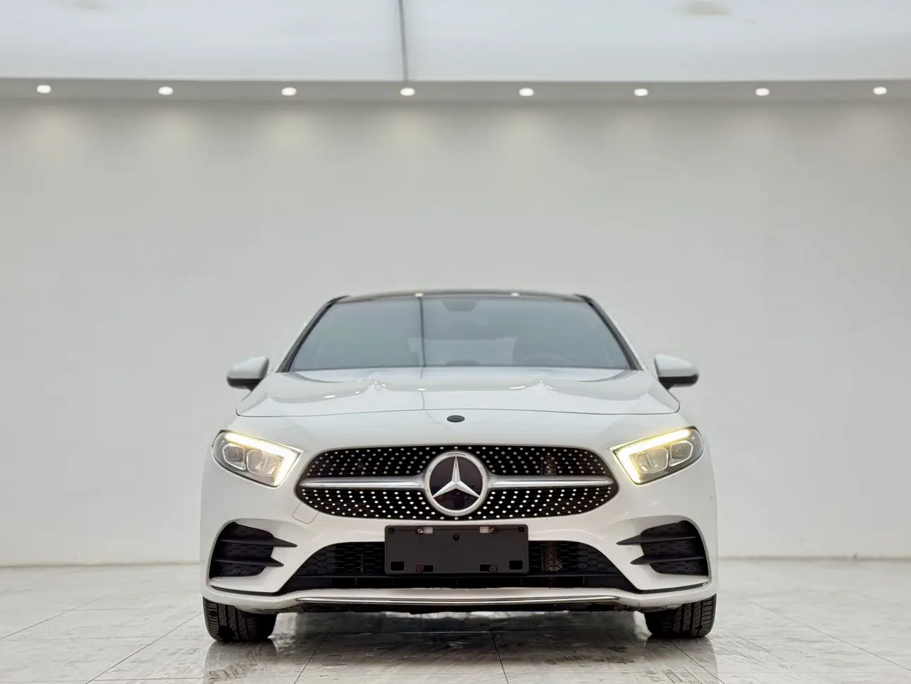 Mercedes-Benz Mercedes Benz A Class  из Китая