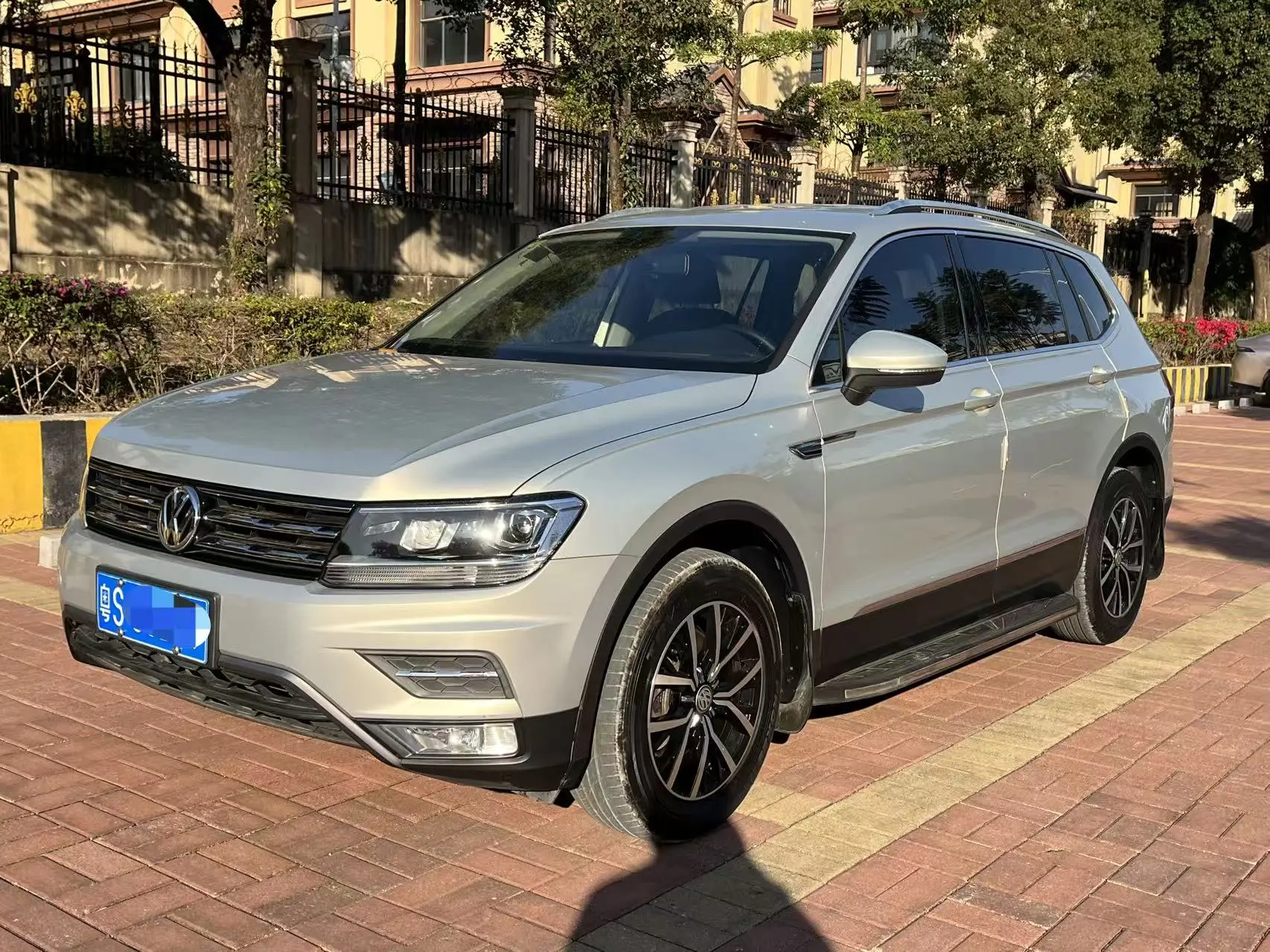 Volkswagen Tiguan L  из Китая