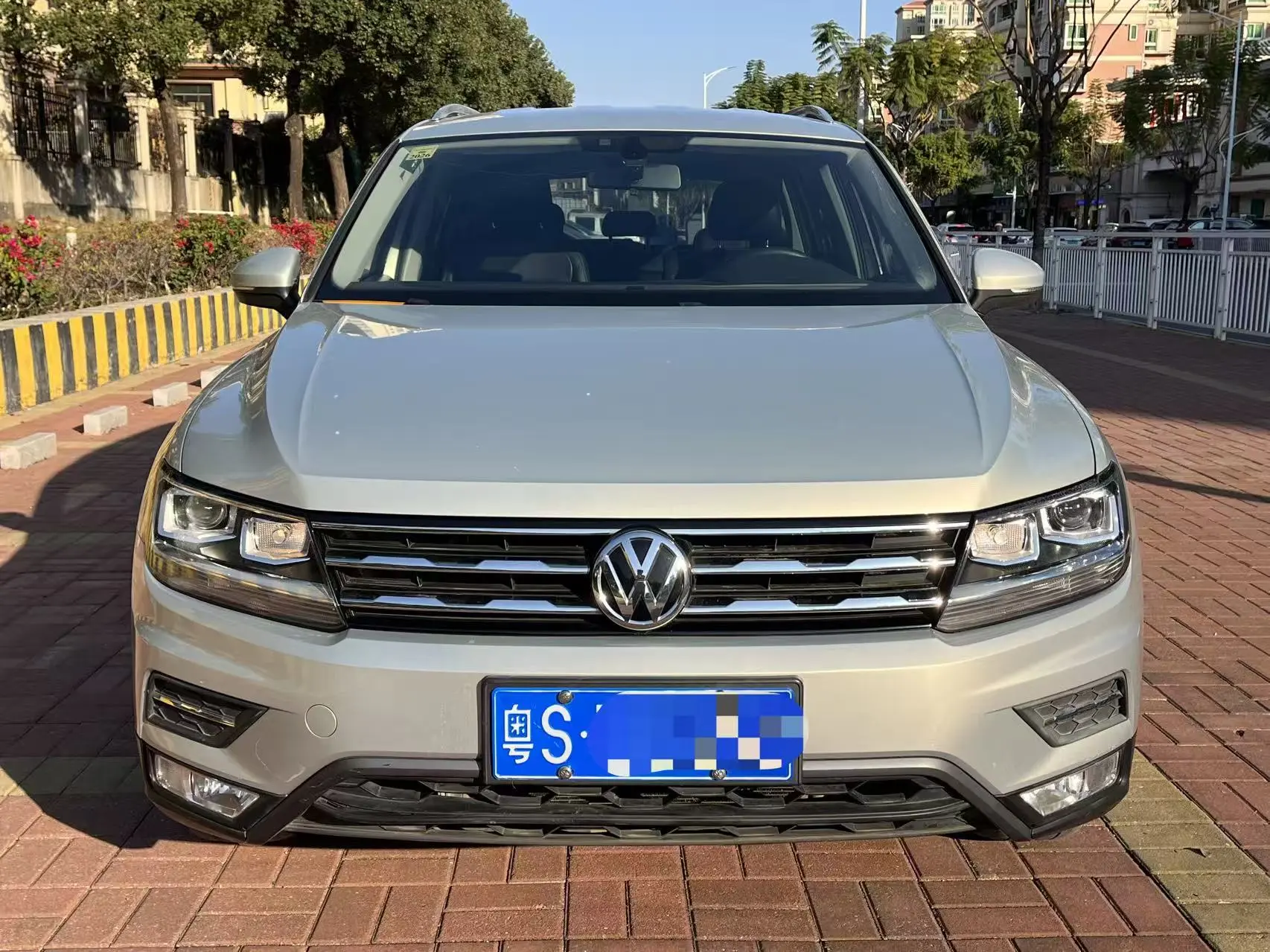 Volkswagen Tiguan L  из Китая