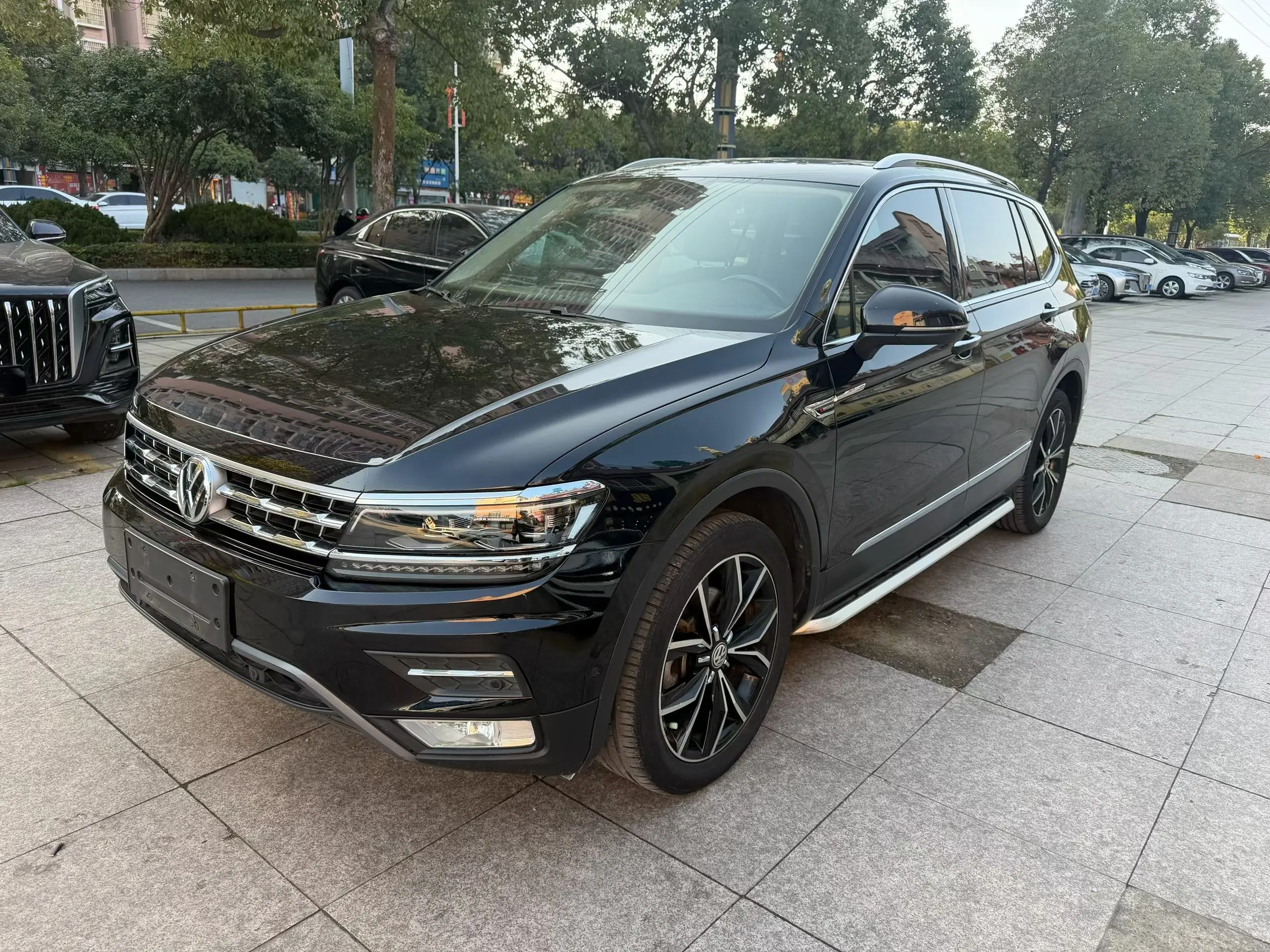 Volkswagen Tiguan L  из Китая