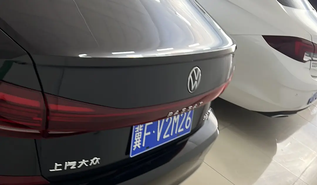 Volkswagen Passat  из Китая