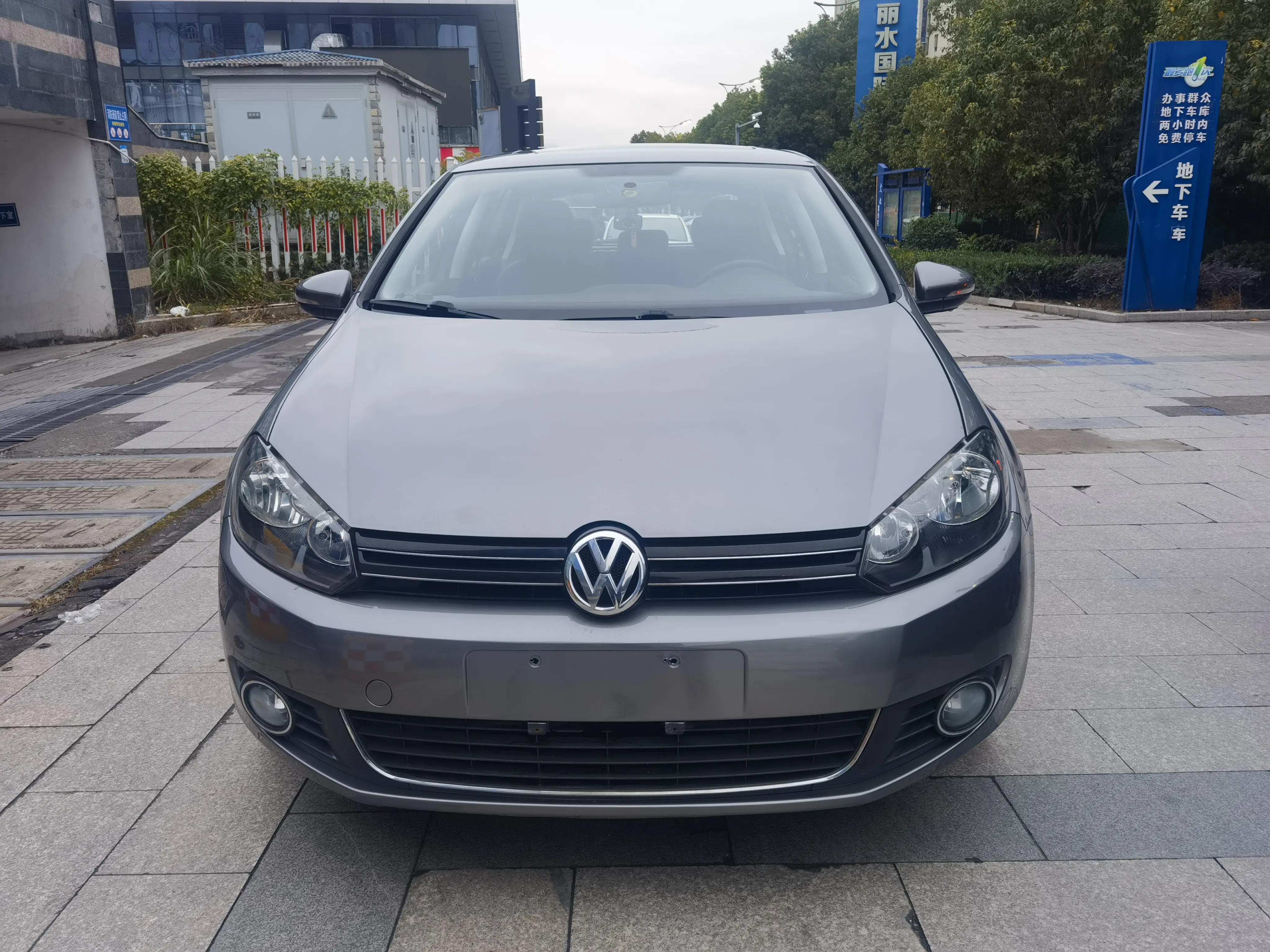 Volkswagen Golf  из Китая