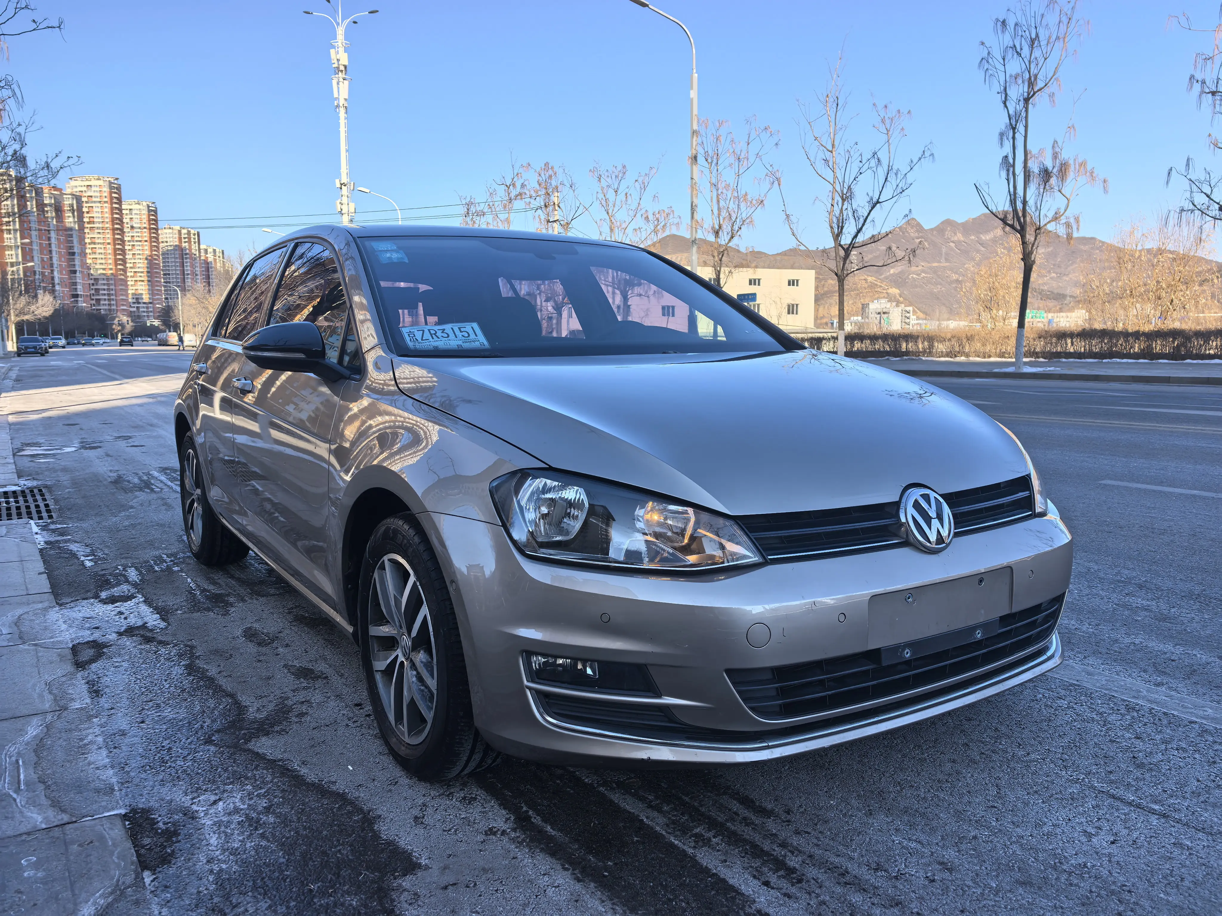 Volkswagen Golf  из Китая