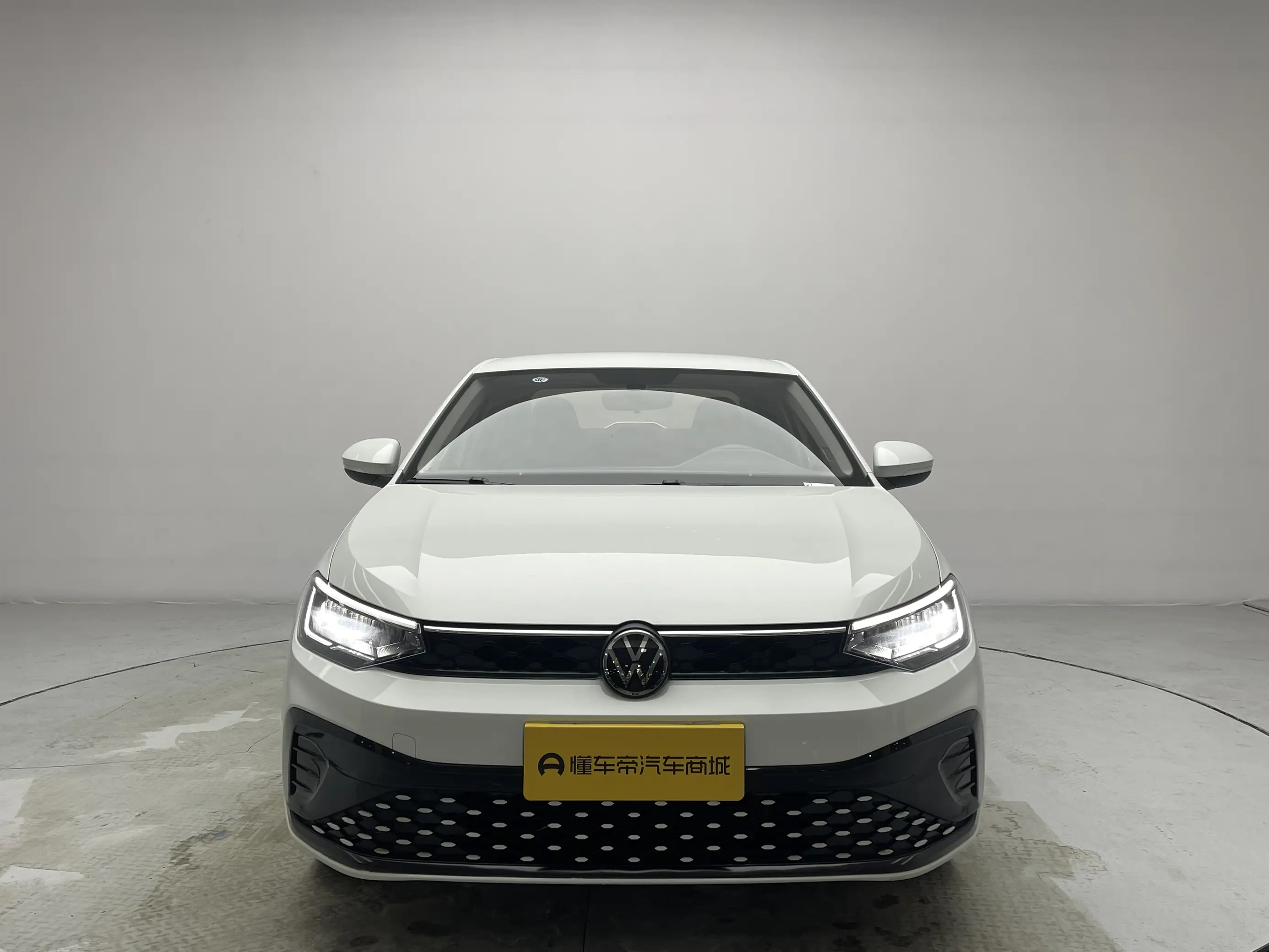 Volkswagen Lavida  из Китая