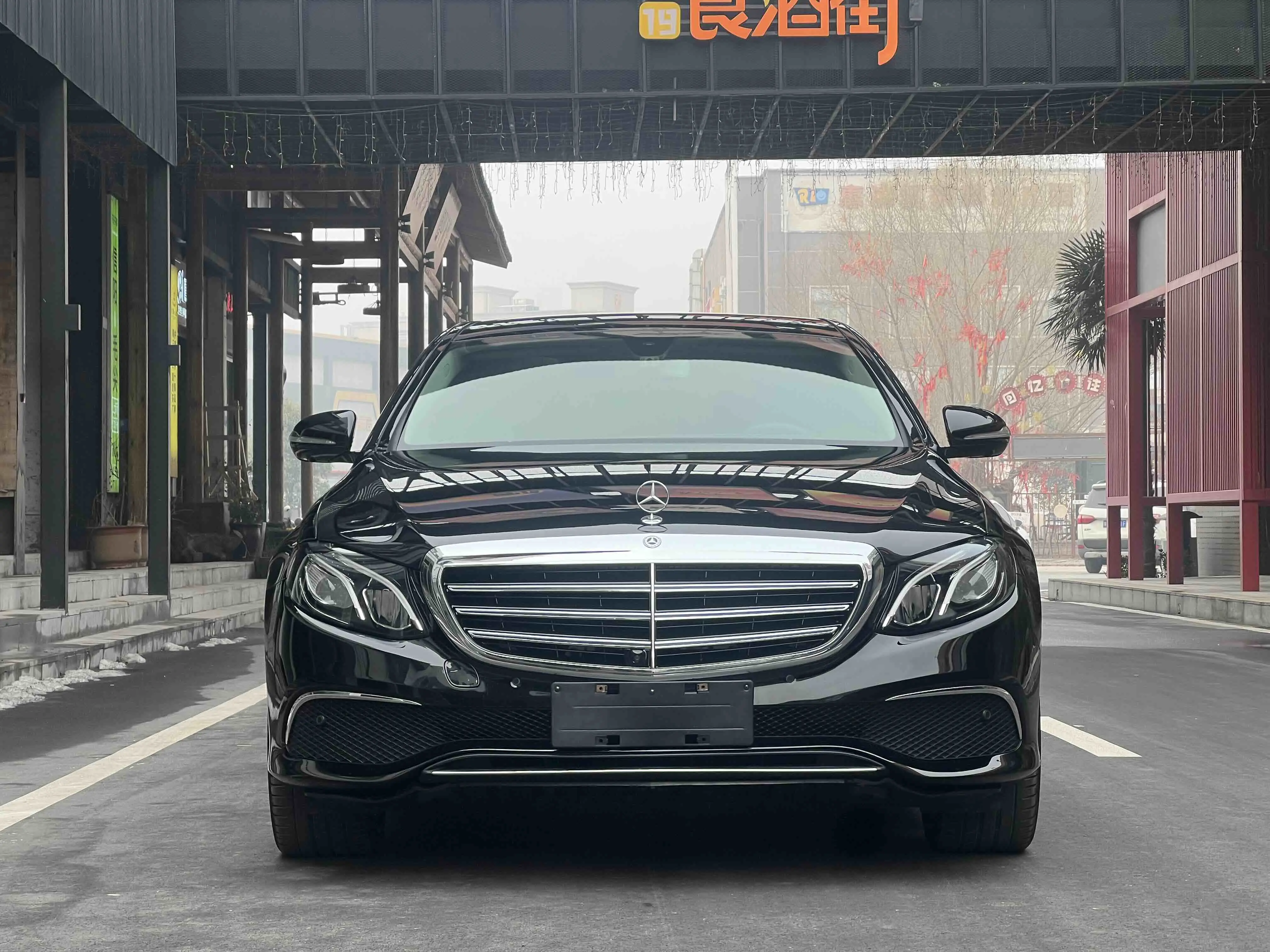 Mercedes-Benz E-Class  из Китая
