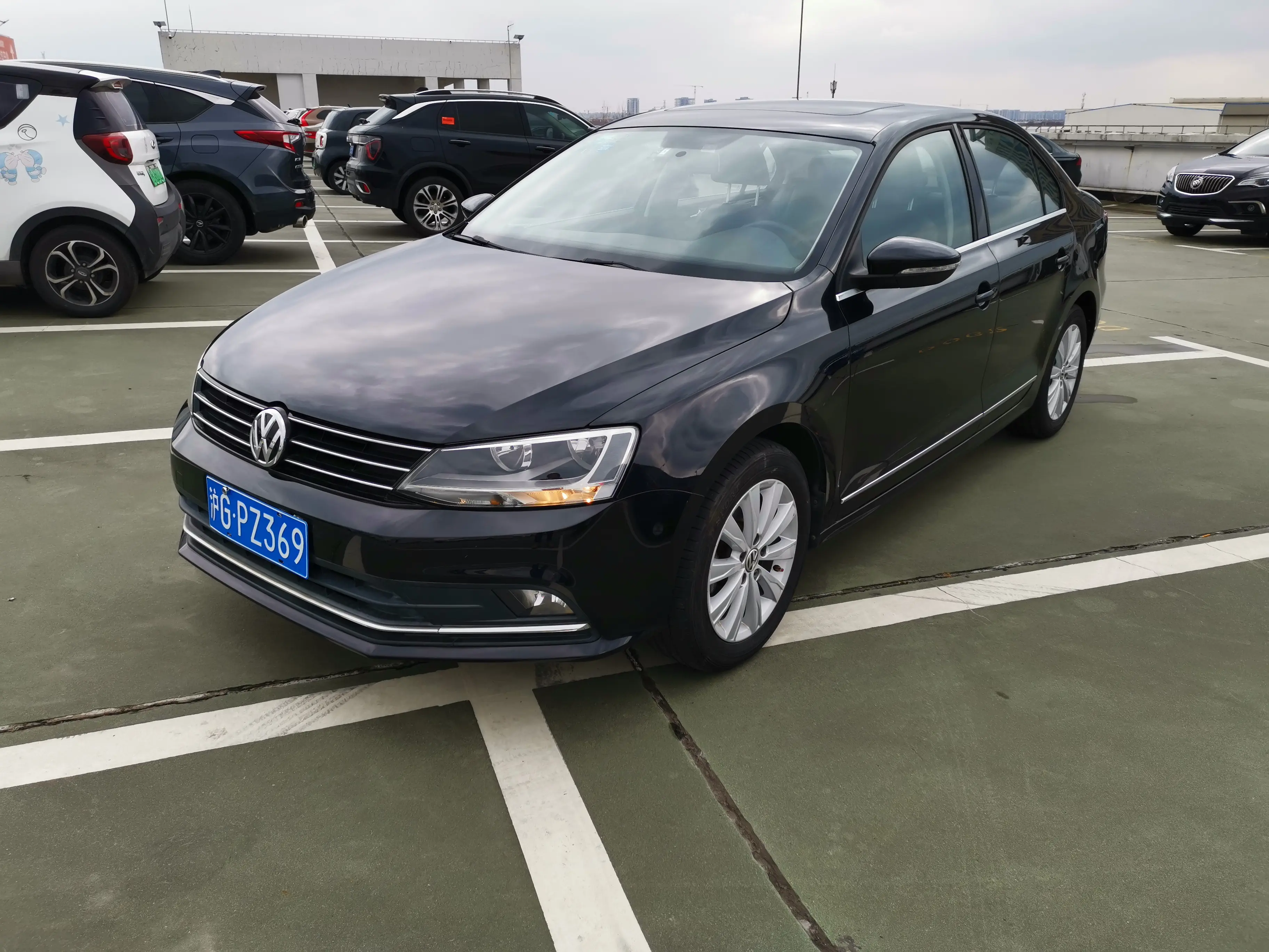 Volkswagen Sagitar  из Китая