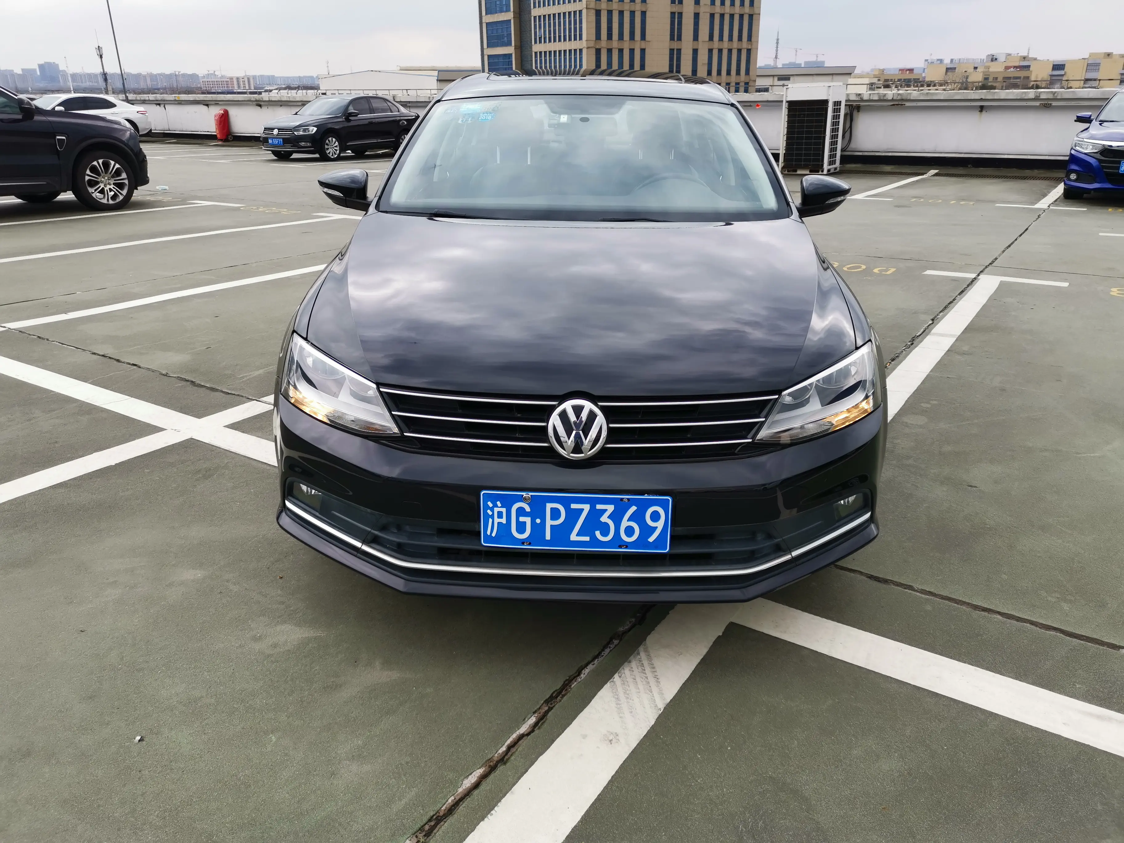 Volkswagen Sagitar  из Китая