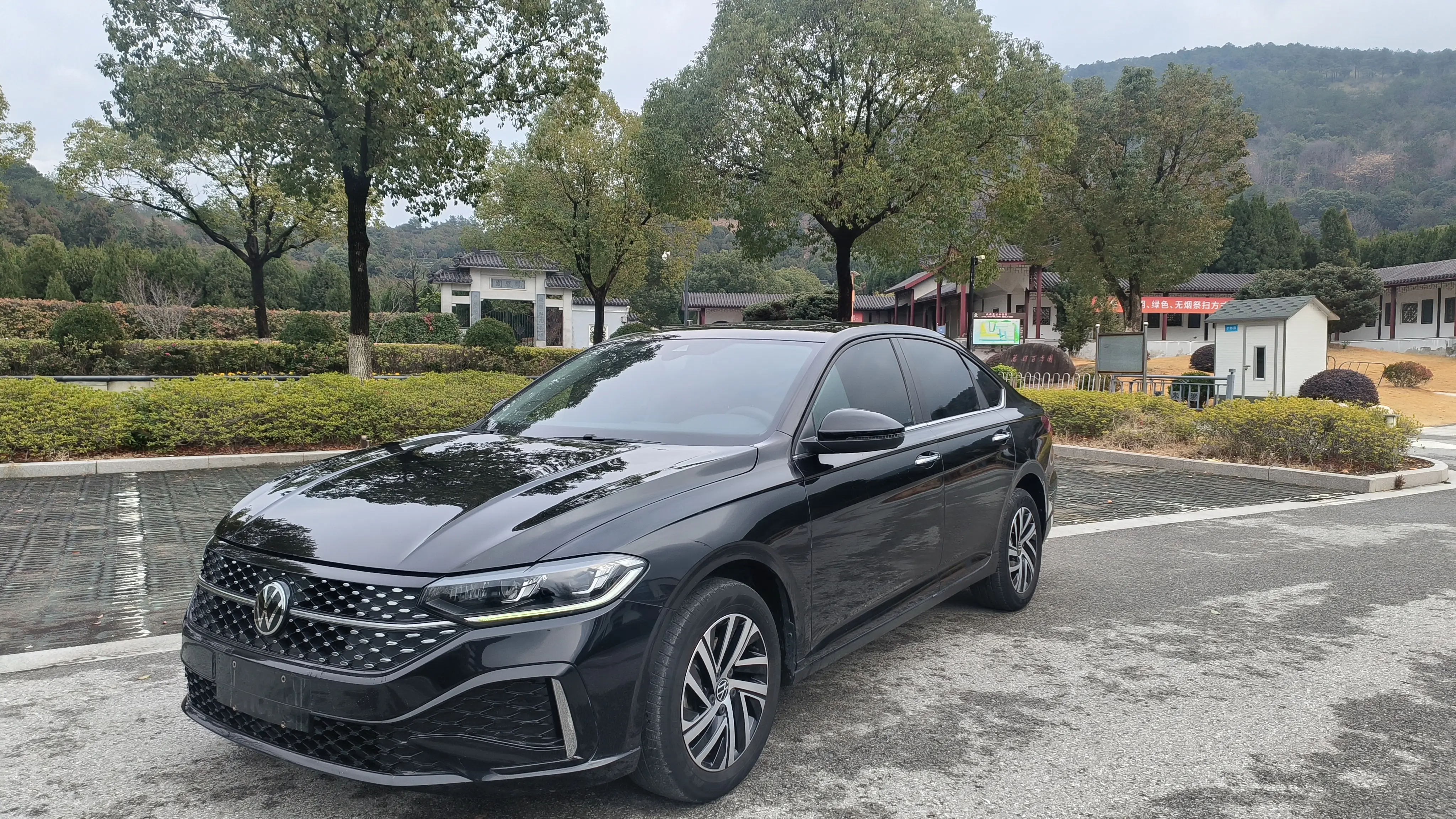 Volkswagen Lavida  из Китая