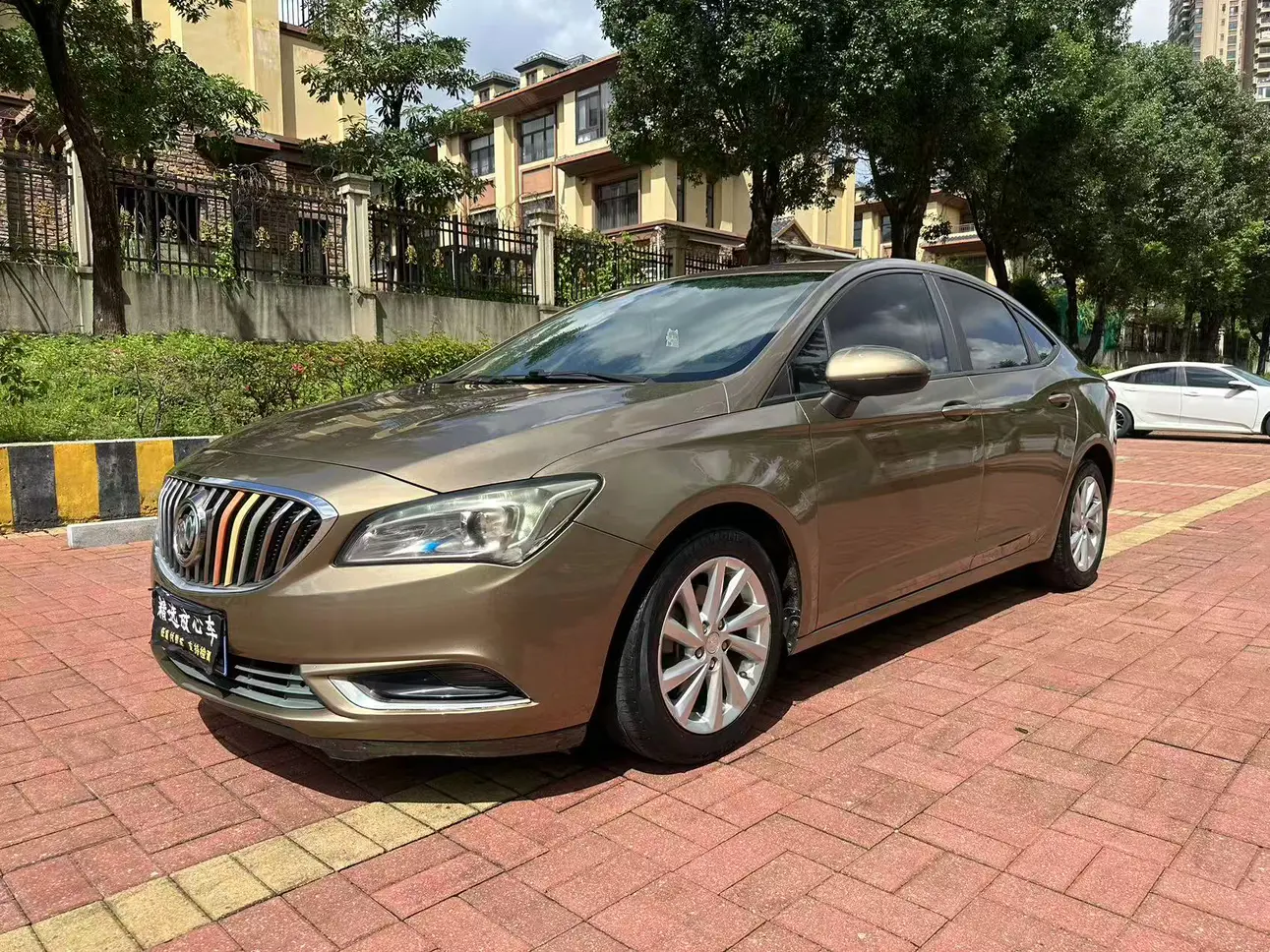 Buick Valeant  из Китая