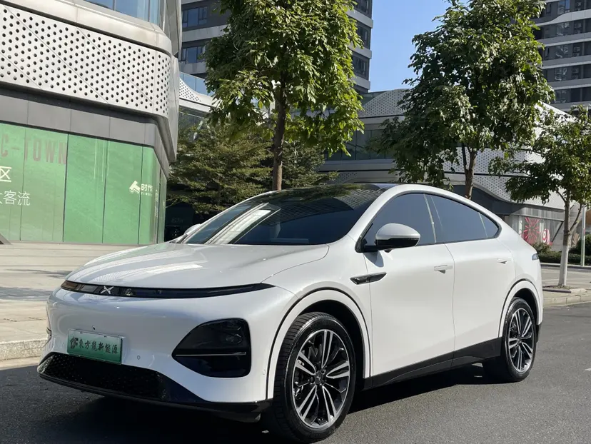 Xpeng G6  из Китая