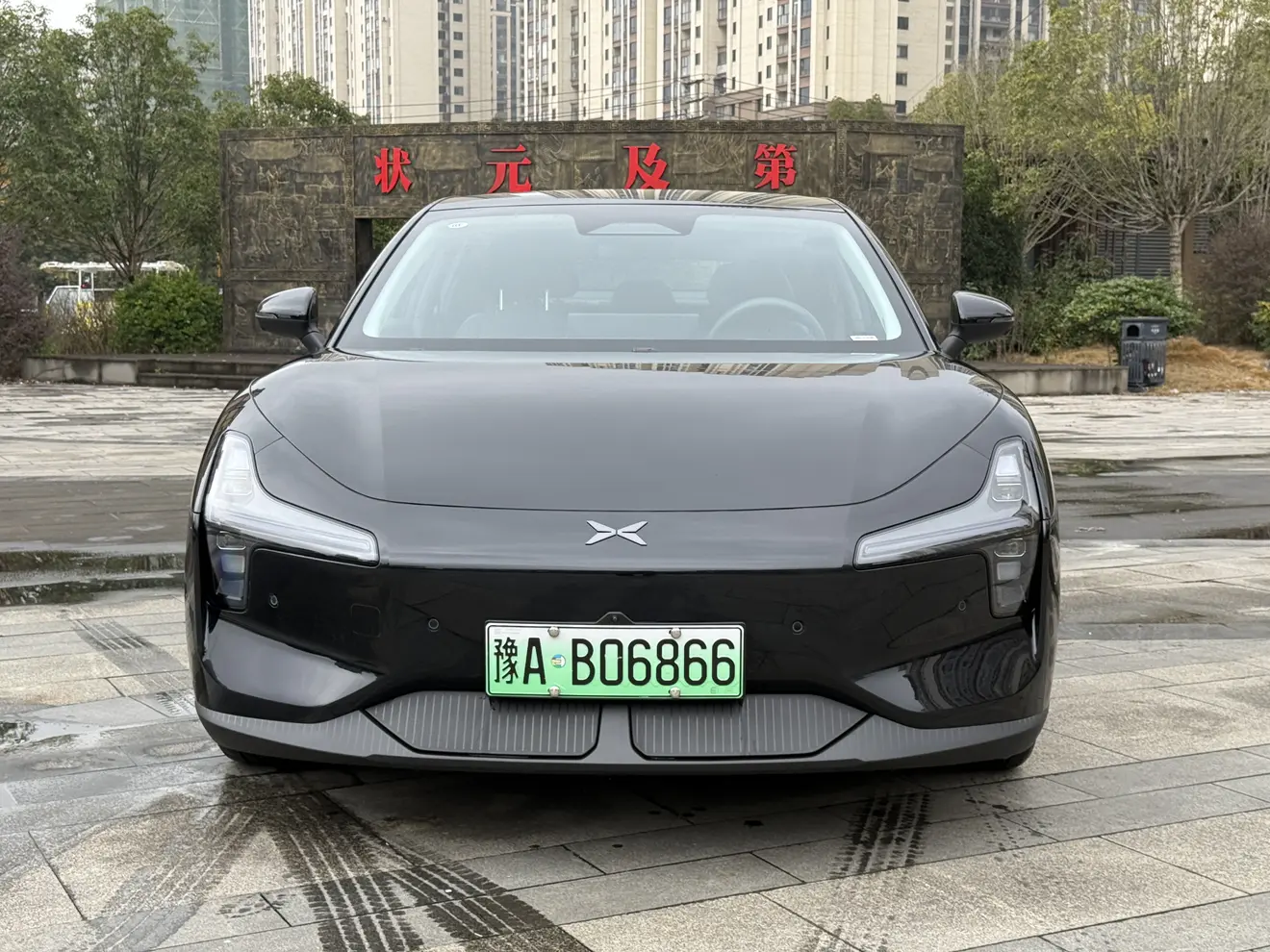 Xpeng Xiaopeng MONA M03  из Китая