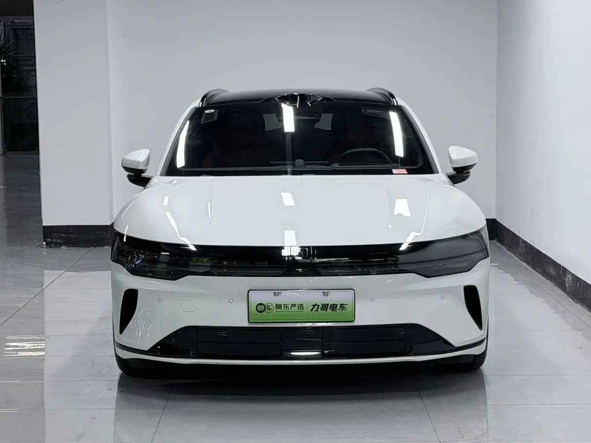 ZEEKR 007GT  из Китая