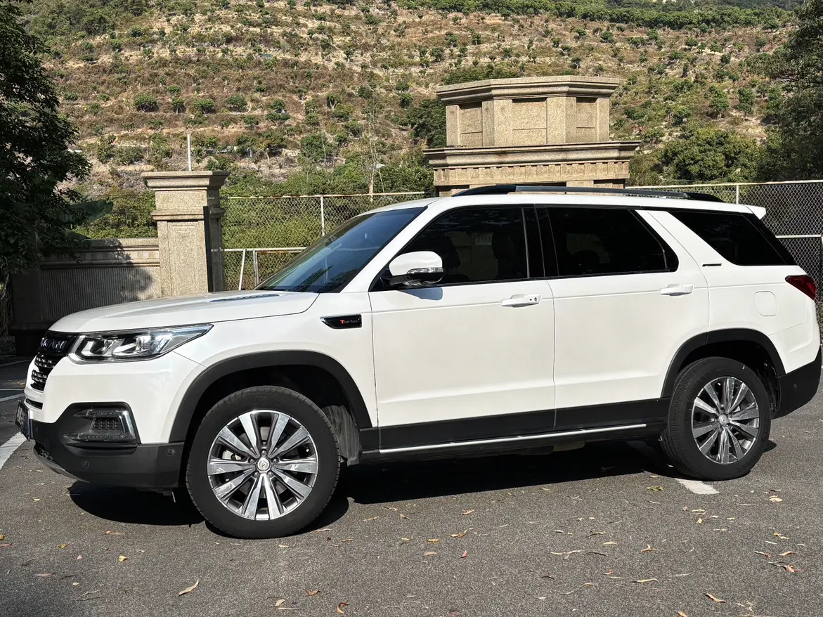 Changan CS95  из Китая